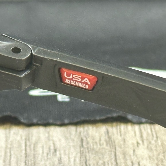 Oakley Sutro Lite Matte Black Frame PRIZM Lens Road Sunglasses Pre Owned - Picture 6 of 14